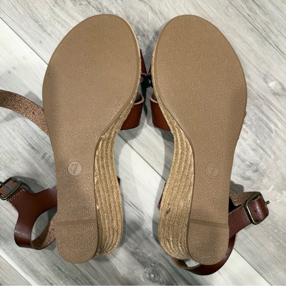 Tan and Brown Women's Sandals wedges - Picture 7 of 9